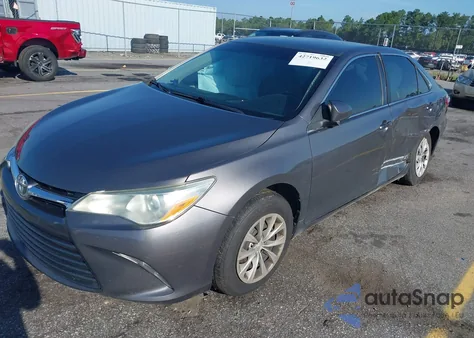 2015 Toyota Camry Le/Xle/Se/Xse from USA, damaged, VIN 4T4BF1FK2FR483905